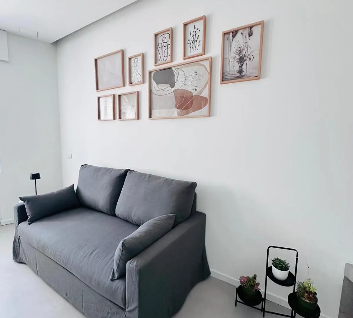 Apartment Lake 17 Sesto Calende 0*,  Italy